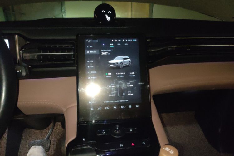 Used Nio ES8 2018 355 km Base Version 7-Seater Edition Audio And AC Panel