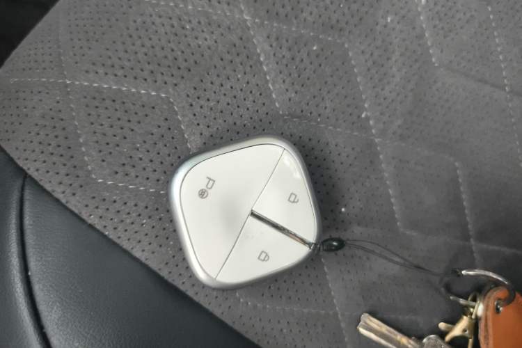 Used Baojun KiWi EV 2023 DJI Edition Lithium Iron Phosphate Vehicle Key