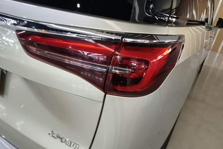 Used Buick GL8 2020 ES Land Cruiser 653T Luxury Edition