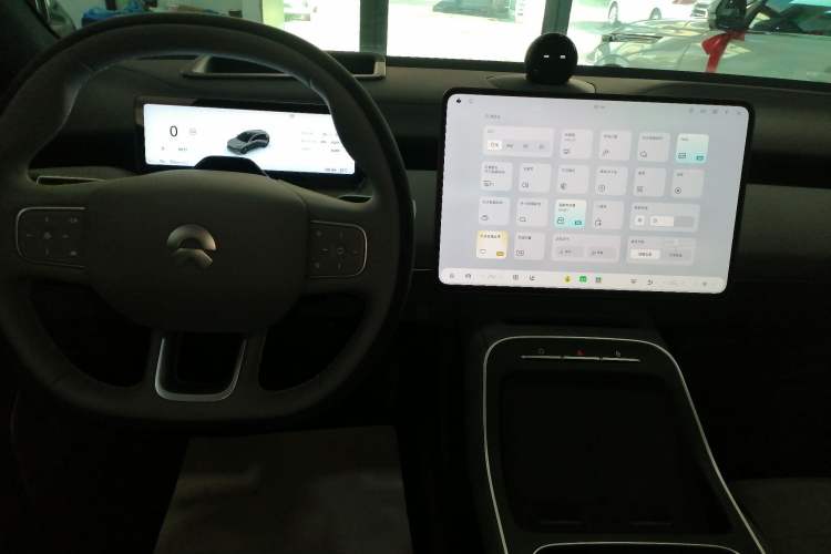 Used Nio ET5T 2025 Model Champion Commemorative Edition, 75kWh Touring Gear Lever