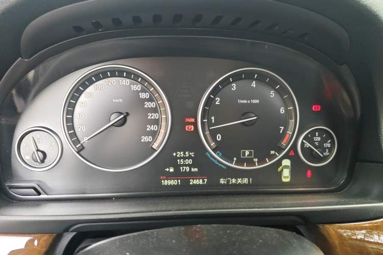 Used BMW 5 Series 2011 528Li Leading Model