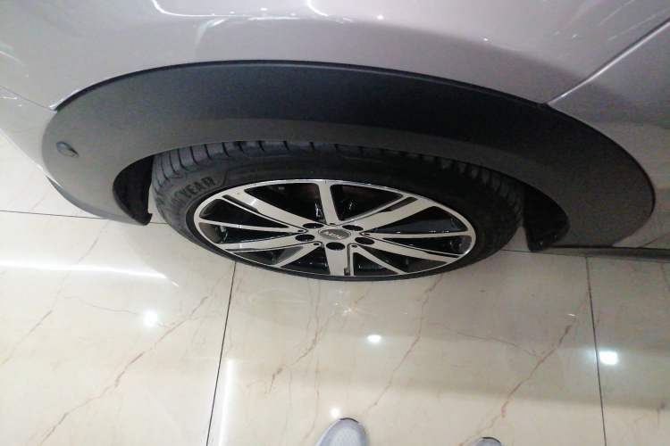 Used MINI 2022 1.5T COOPER Artist Left Front Wheel Hub