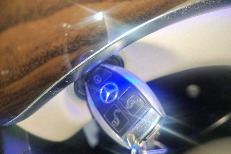 Used Mercedes-Benz V-Class 2016 V 260 Prestige Edition
