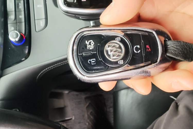 Used Buick LaCrosse 2019 28T Luxury Version Vehicle Key