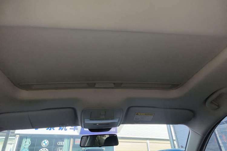 Used Roewe i5 2020 1.5L Manual 4G Connect Leehao Flagship Edition Headliner