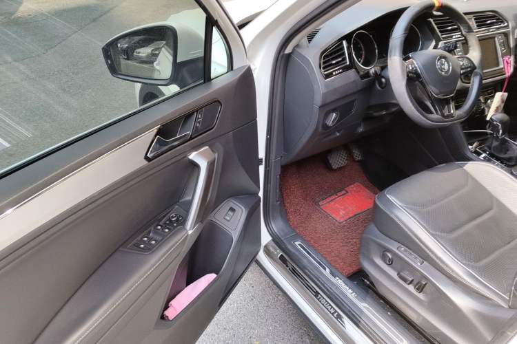 Used Volkswagen Tiguan L 2017 380TSI Automatic All-Wheel-Drive Flagship Edition