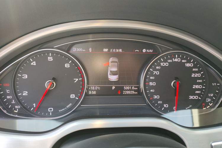 Used Audi A8 2012 A8L 45 TFSI quattro Comfort model Instrument Cluster