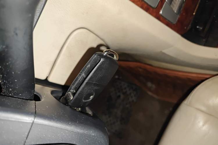 Used Volkswagen Passat 2011 2.0L Manual Luxury Version
