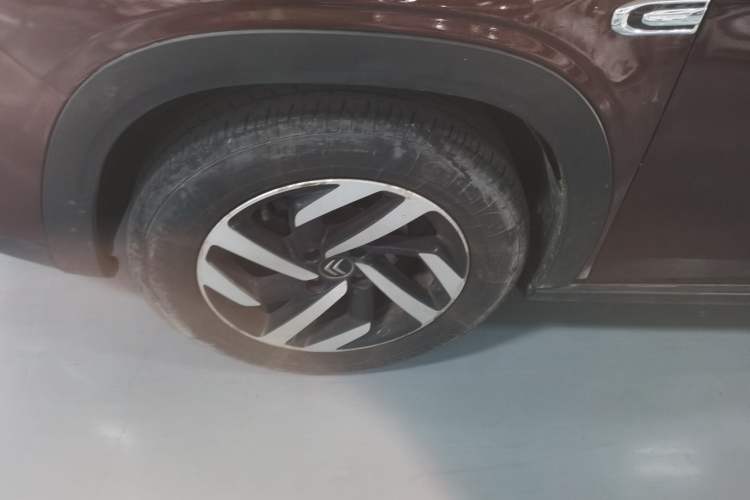 Used Citroen C3-XR 2015 1.6L Manual Pioneer Model Exterior 4