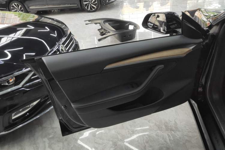 Used Tesla Model 3 2022 Rear-Wheel-Drive Version
