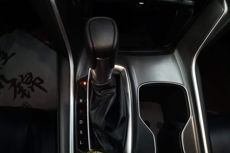 Used Honda Accord 2018 260TURBO Elite Edition China VI Gear Lever