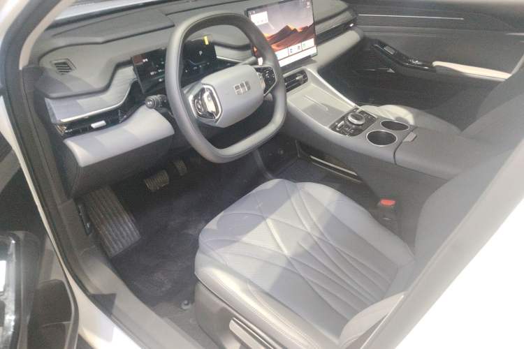 Used Geely Galaxy L6 2025 EM-i 60km Launch Edition