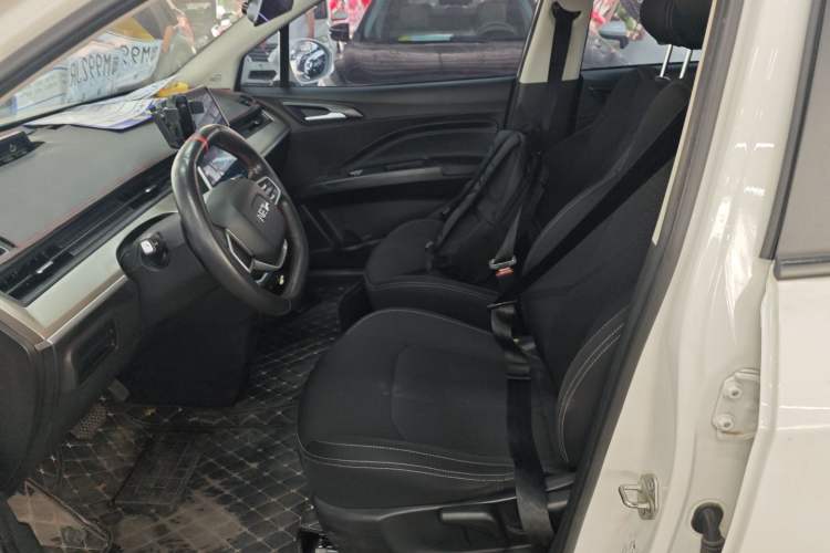 Used NETA V 2022 Chao 300 Lite Ternary Lithium Left Front Seat