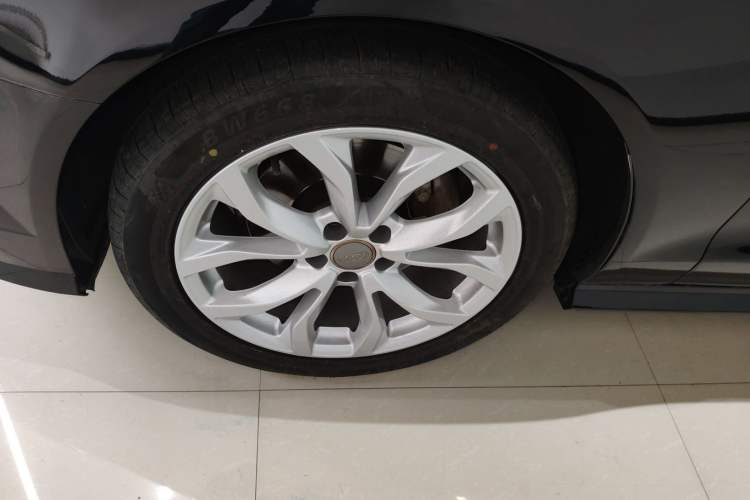 Used Audi A6L 2018 35 TFSI Collector's Edition Left Front Wheel Hub