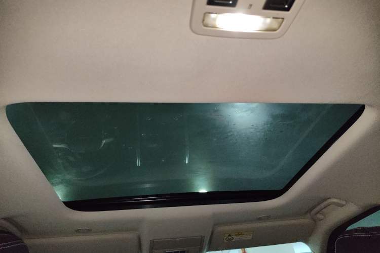 Used Land Rover Discovery 2023 Facelift 300PS S