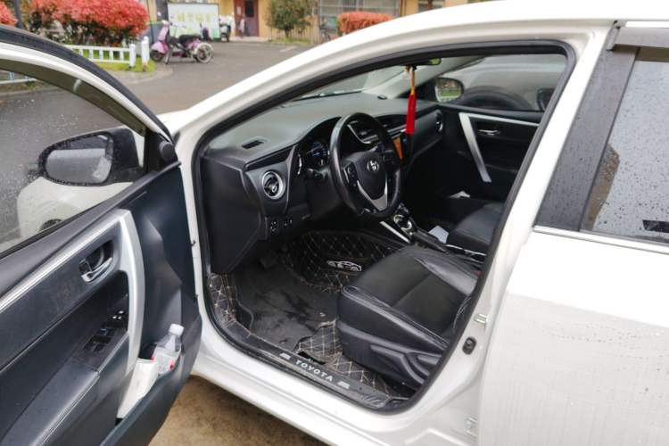 Used Toyota Corolla 2017 Revised Dual-Engine 1.8L E-CVT Elite Edition
