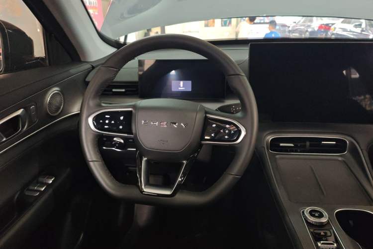 Used Chery Tiggo 8 PLUS 2025 290TGDI DCT Luxury 5-Seater
