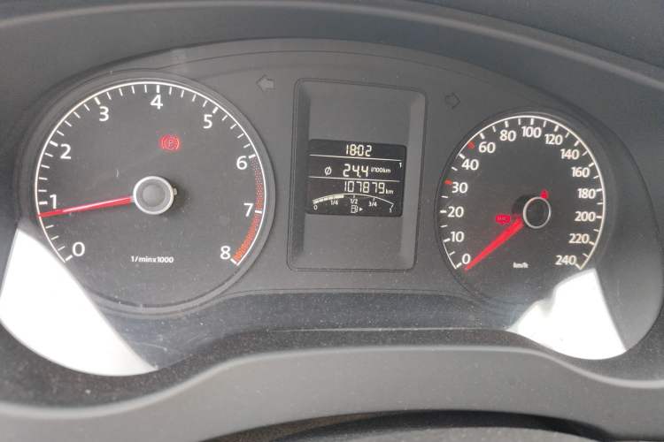 Used Volkswagen Sagitar 2014 Revised Version 1.6L Manual Comfort Edition