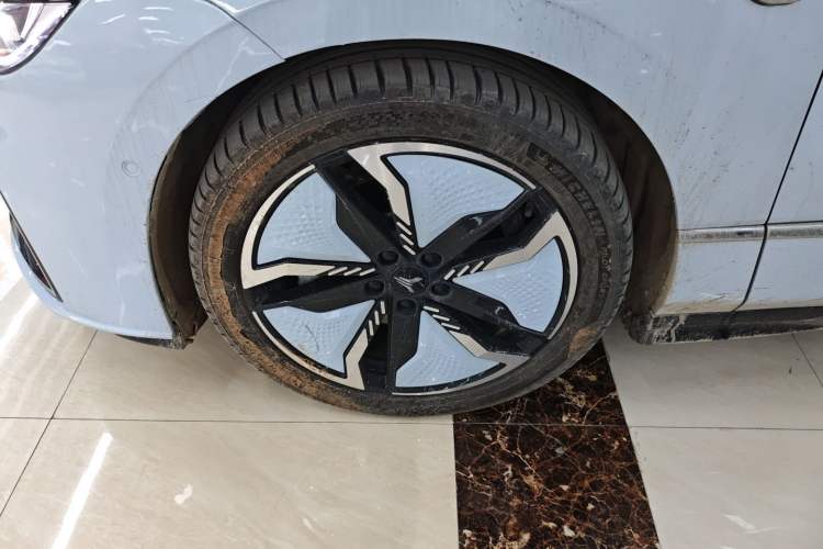 Used VOYAH PASSION 2023 Four-Wheel Drive Flagship Edition