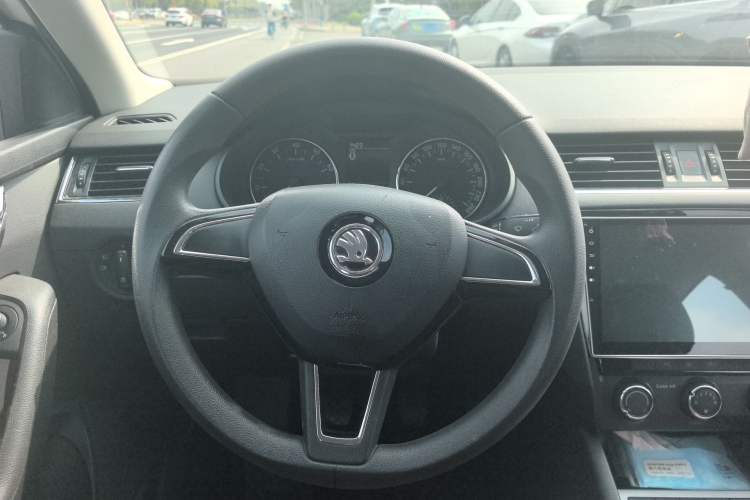 Used Skoda Octavia 2016 1.6L Manual Trend Edition Steering Wheel