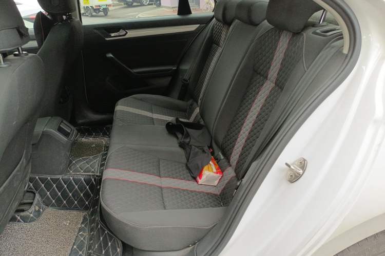 Used Volkswagen Lamando 2019 230TSI DSG Fashion Edition China VI