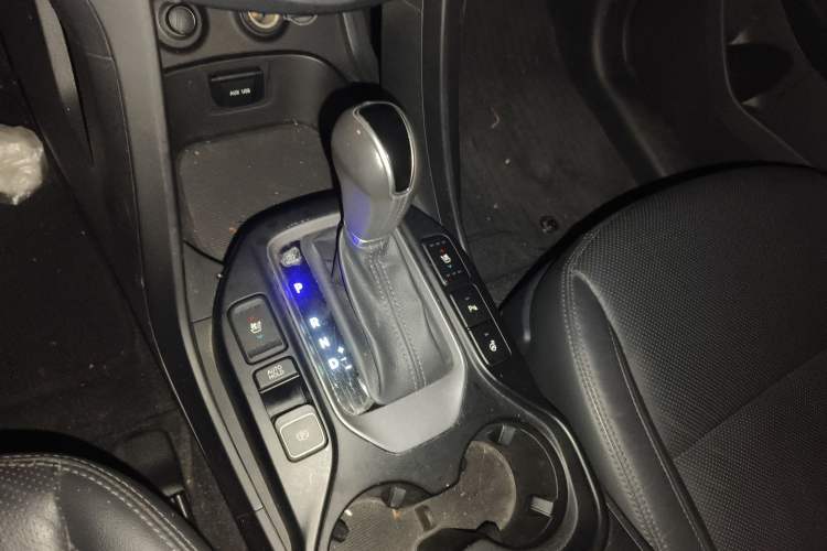 Used Hyundai Santa Fe 2015 2.0T Automatic 4x4 Top-Grade 7-Seater
