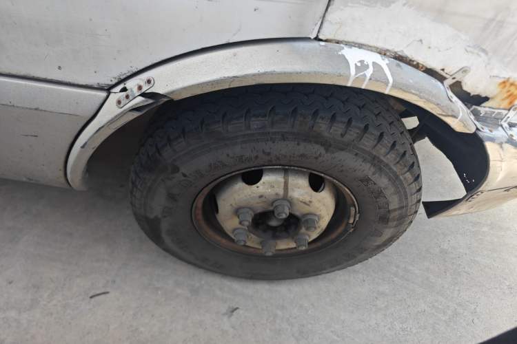 Used Iveco Power Daily  Right Front Wheel Hub