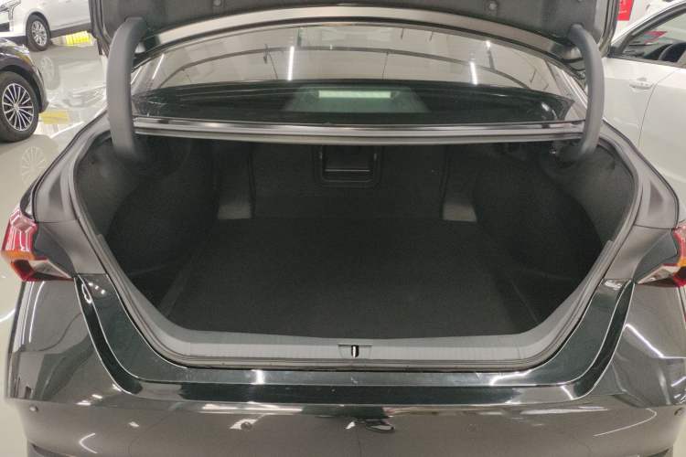 Used Toyota Avalon 2024 2.0L Ambition Edition