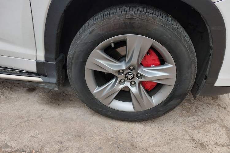 Used Toyota Highlander 2018 2.0T Four-Wheel Drive Prestige Version 7 Seats China VI Standard
