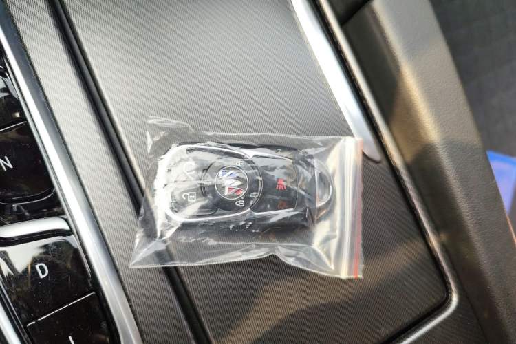 Used Buick Enclave 2020 28T Two-Wheel Drive Zhanqi Version Vehicle Key