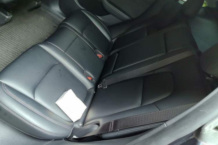 Used Tesla Model Y 2024 Rear-Wheel-Drive Version
