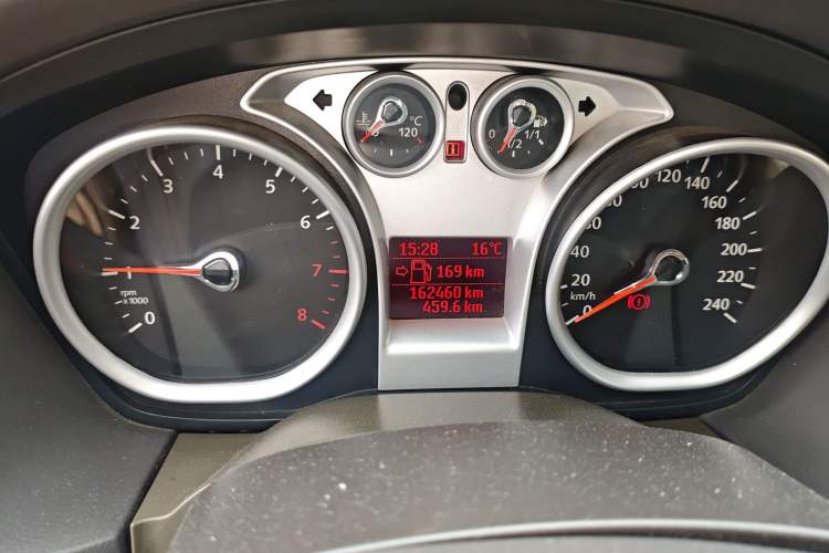 Used Ford Focus 2013 Sedan Classic 1.8L Manual Base Model