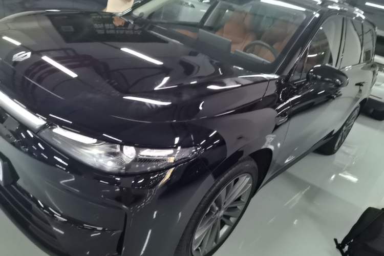 Used Leapmotor C16 2026 Extended-Range 280 LiDAR Zhizun Edition 6 Seats