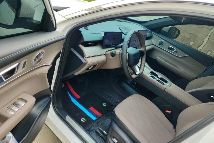 Used Chery Fengyun T8 2025 1.5T 130km Deluxe Version 5 Seats
