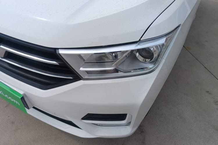 Used Wuling Hongguang 2021 1.5L Facelifted S Comfort Version with Electric Power Steering LAR Left Front Headlight