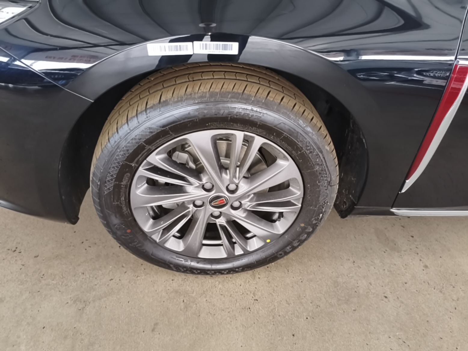 Hongqi H5 2026 Model 1.5T DCT Qi Yun Pro Edition — снимка 10