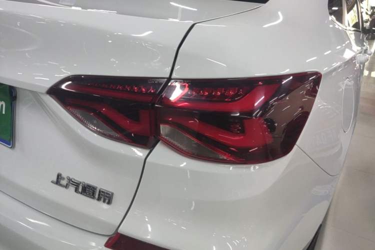 Used Chevrolet Monza 2021 320 Automatic Enjoyment Sunroof Edition Right Rear Taillight