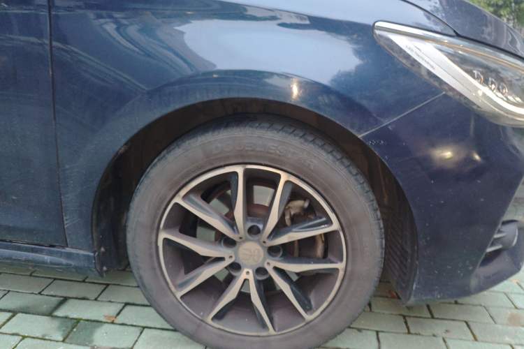 Used BYD Song MAX 2017 1.5T Automatic Smart Connect Elite 7-Seater Right Front Wheel Hub