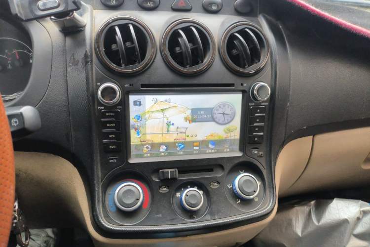 Used Wuling Hongguang 2013 1.5L Luxury Model
