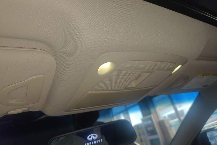 Used Infiniti QX50 2015 2.5L Comfort Edition
