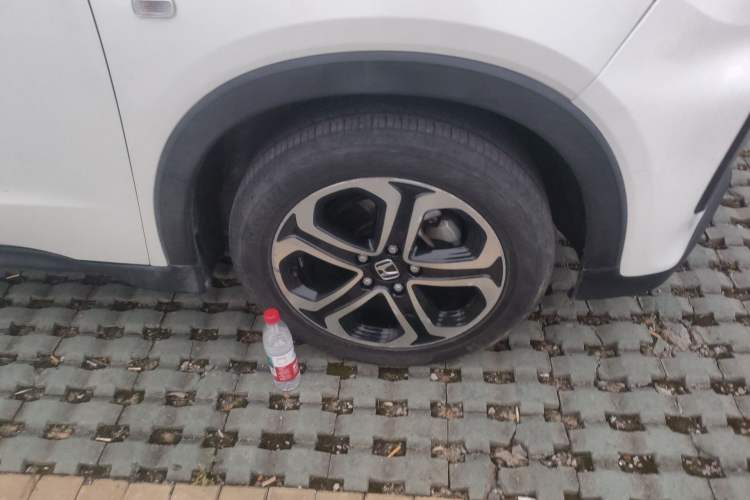 Used Honda XR-V 2017 1.8L EXi CVT Comfort Version Right Front Wheel Hub