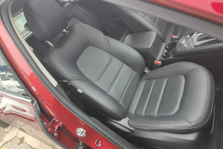 Used Mazda CX-5 2017 2.0L Automatic 2WD Smart Enjoyment Version China V Standard Right Front Seat