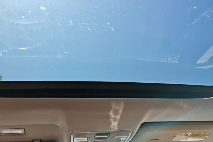 Used CHANGAN CS95 2017 2.0T Four-Wheel Drive ZhiZun Edition Headliner