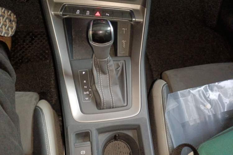 Used Audi Q3 2021 35 TFSI Progressive Dynamic Edition
