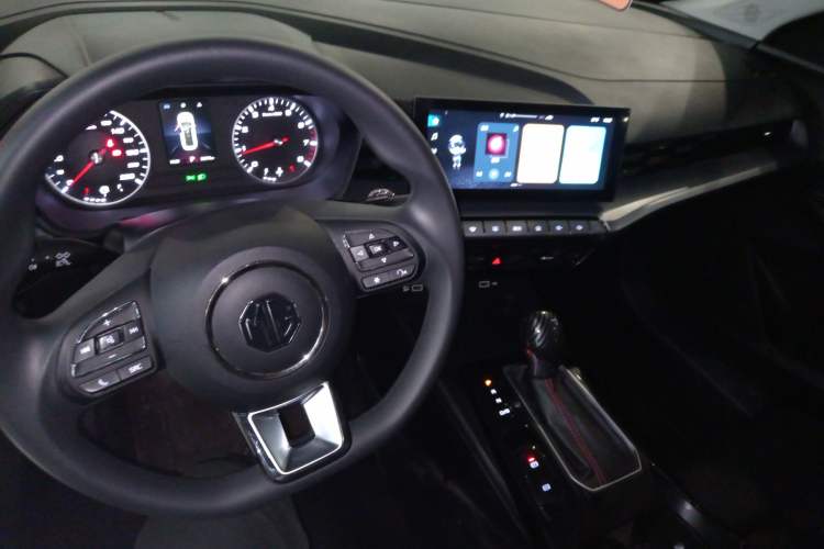 Used MG 5 2021 180 DVVT CVT Youthful Style Edition