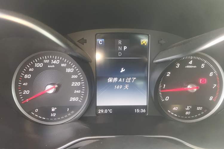 Used Mercedes-Benz GLC 2016 GLC 260 4MATIC Luxury Model