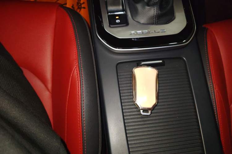 Used Dongfeng Aeolus Yixuan 2020 230T Automatic Dazzle Track Rider Edition