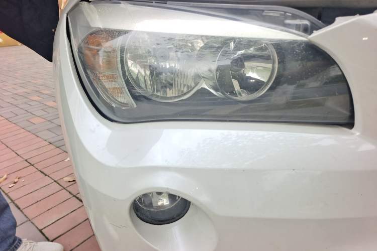 Used BMW X1 2014 sDrive18i Fashion Model Right Front Headlight