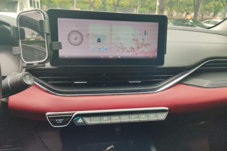 Used Geely Auto Emgrand S 2021 1.4T CVT Luxury Version Audio And AC Panel