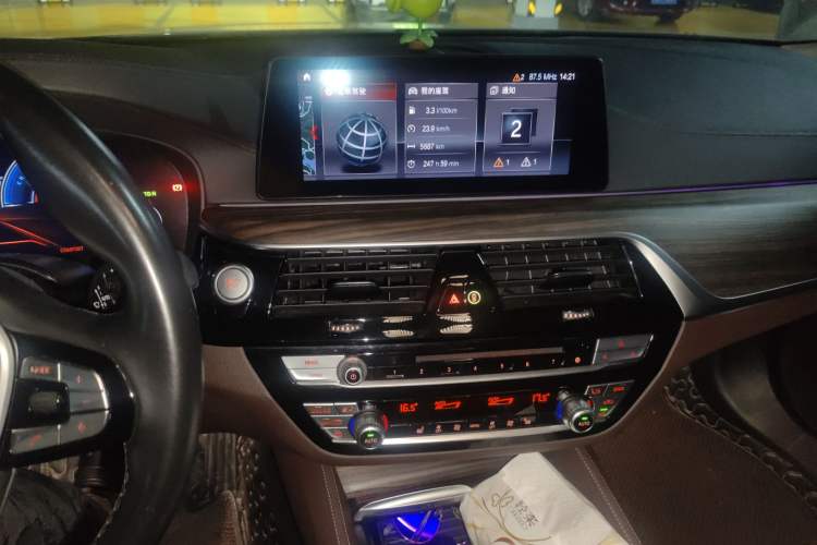 Used BMW 5 Series New Energy 2019 Updated Version 530Le Luxury Package
